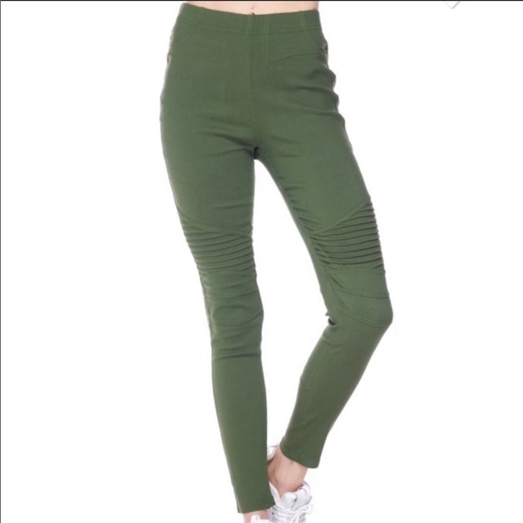 The Max, Moto Leggings - Picture 2 of 3